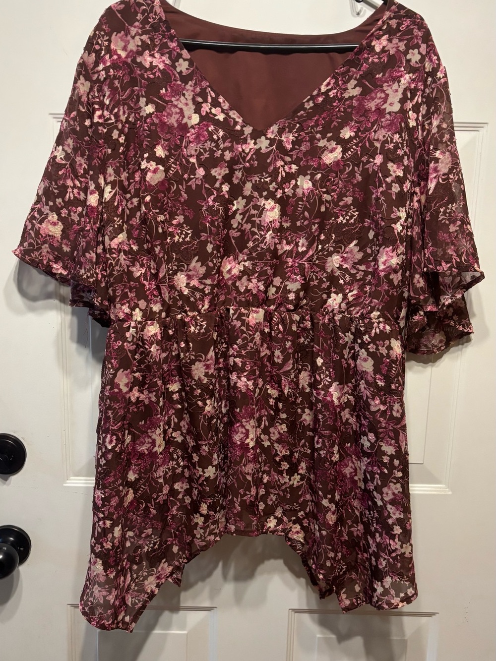 Bloomchic V-Neck Flutter Sleeve Women’s Top — Burgundy Pink 2X 18-20